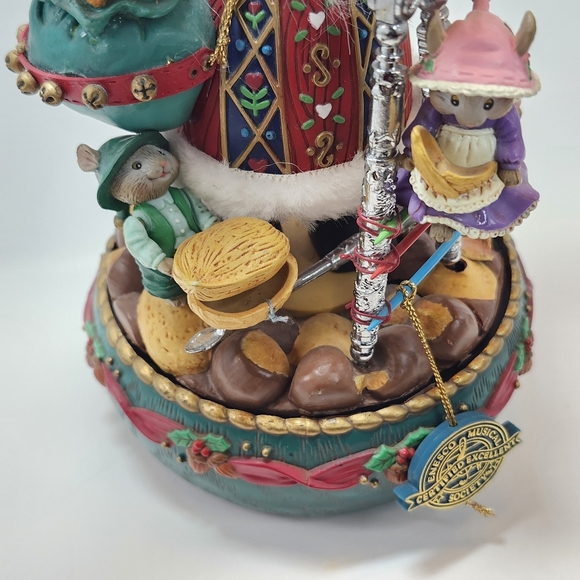 ENESCO MUSICAL SOCIETY "NUTS ABOUT CHRISTMAS" NUTCRACKER & MICE - Picture 8 of 17